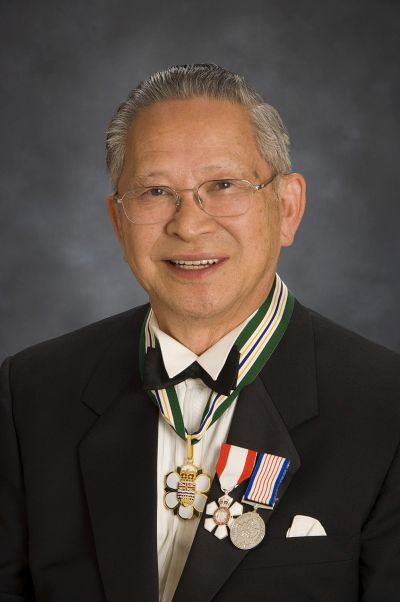 Dr. Wallace Bakfu Chung