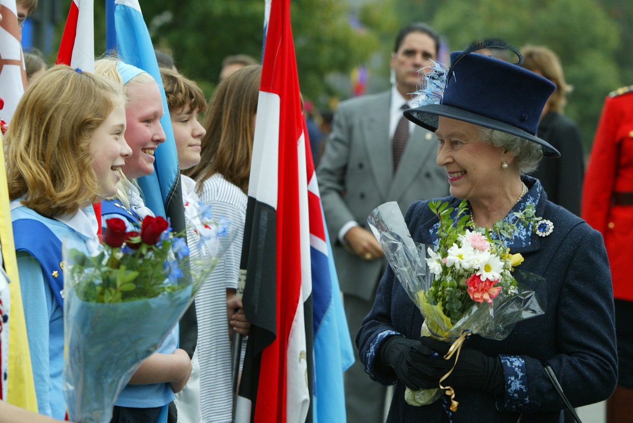 The Queen talking to members of the public