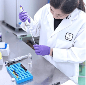 Women working in lab