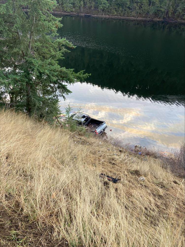 Truck located in Pillar Lake, BC with oil sheen on water