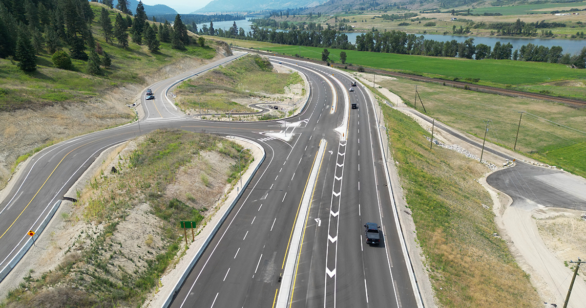 The project involved widening a 3.3-kilometer highway and constructing two at-grade protected T-intersections, all while enhancing active transportation options.