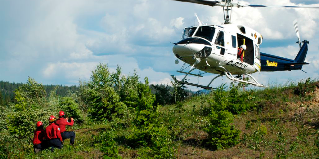 BC Wildfire Service initial attack crews boarding helicopter