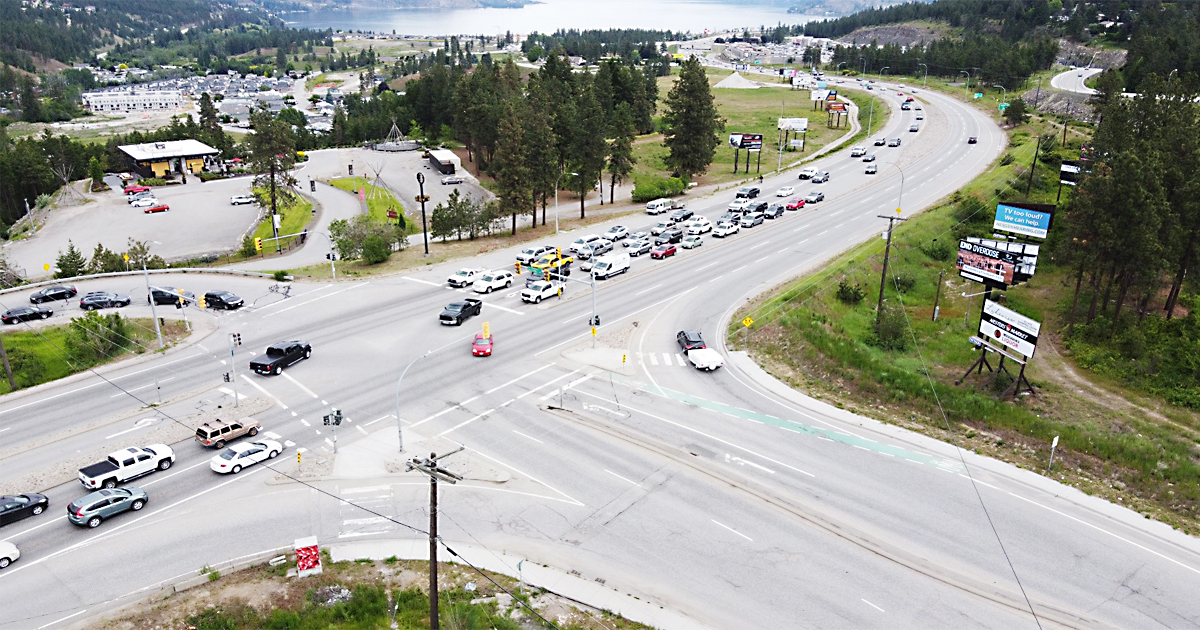 Intersection of Highway 97 and Boucherie Road with heavy traffic